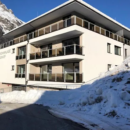 Διαμέρισμα Runhof Living By Interhome *